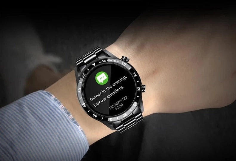 Smartklocka Med Bluetoothsamtal, Hälsospårning Och Sportlägen