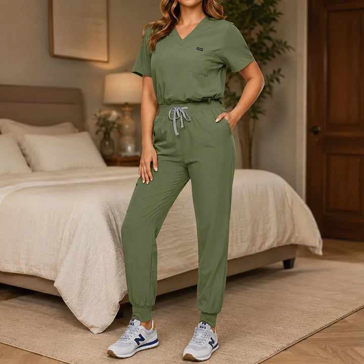 Annika | Scrubsset Dam V-ringad