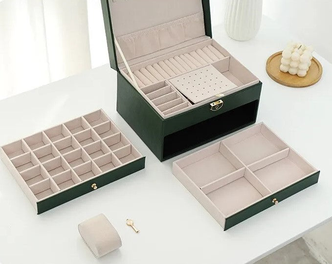 Elegant Smyckeskrin I Flernivådesign – Rymlig Förvaring För Smycken Och Accessoarer
