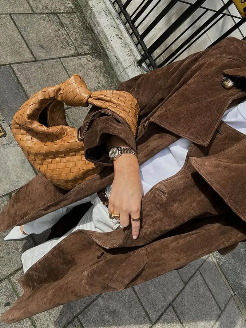 Ingvild | Trenchcoat Dam Lång Knytbälte Slagkrage Epåletter