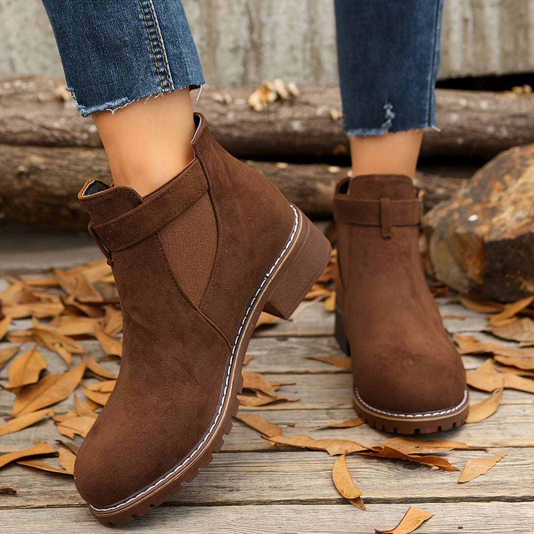 Tuva | Chelsea boots för dam med spänndetalj