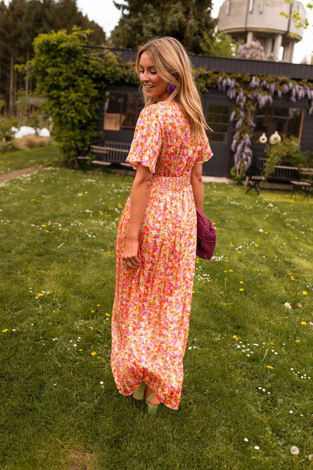 Astrid | Blommig Maxiklänning V-ringad